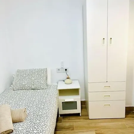 Apartment New Spacious And Cozy -