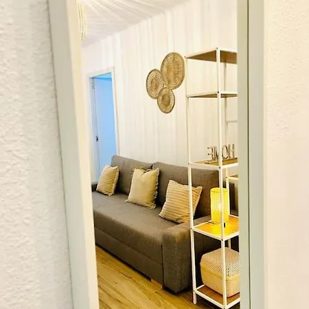 Apartment New Spacious And Cozy -