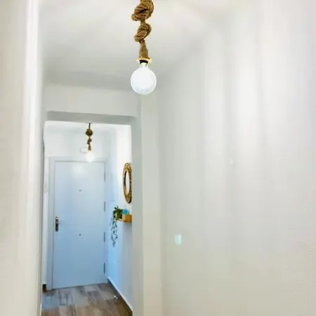 New Spacious And Cozy - Málaga